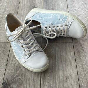 Ecco floral powder blue sneakers